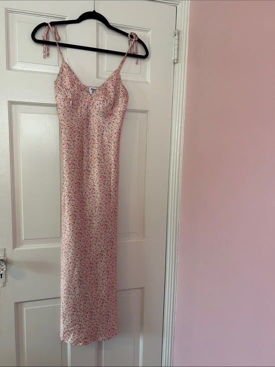 Princess Polly Dresses & Skirts - Princess Polly Pink Floral Tie-Strap Slip Maxi/Midi Dress